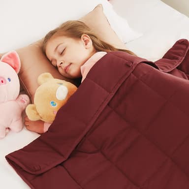 CuteKing Weighted Blanket - Weighted Blanket with Premium Glass Beads - Breathable Heavy Blanket for Comfort Sleep - Thick Blanket All Season (7lbs, 40"x60", Claret Red)