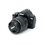 Nikon D40 6.1MP Digital SLR Camera Kit with 18-55mm f/3.5-5.6G ED II Auto Focus-S DX Zoom-Nikkor Lens