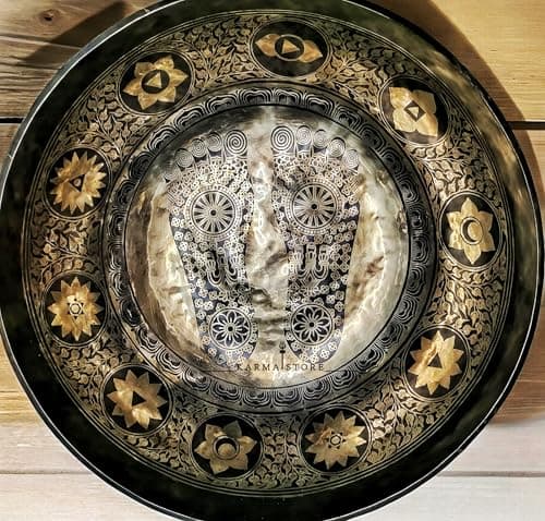 Large Tibetian Singing Bowl – 24" Handmade & Etched in Nepal – Stand‑In Tibetan Sound Bowl for Healing, Yoga, Meditation & Relaxation (karmastoresoundhealing.com)
